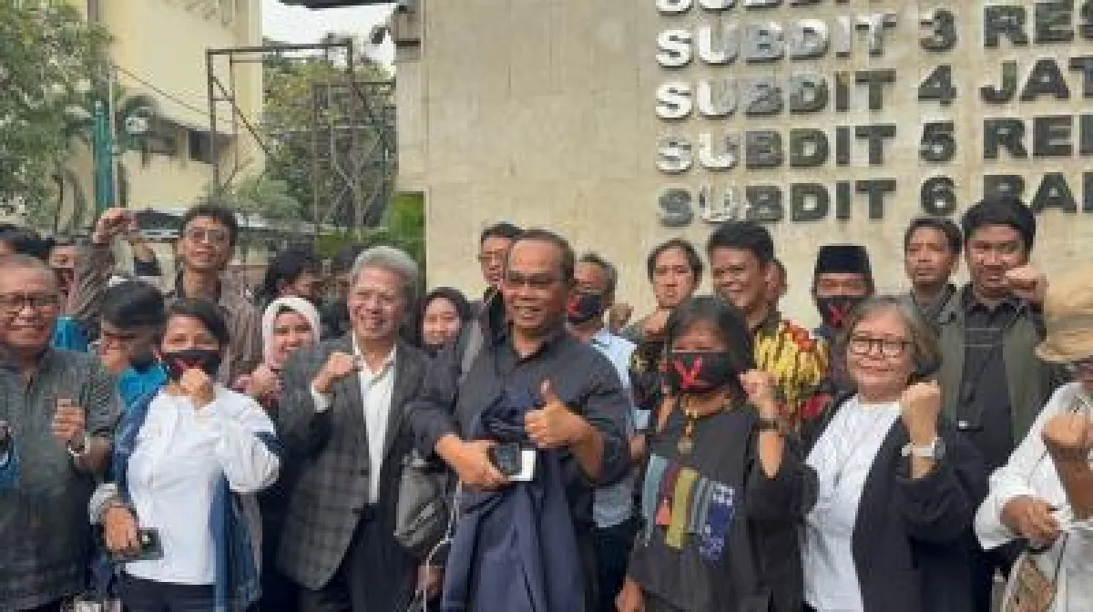 Cover Berita